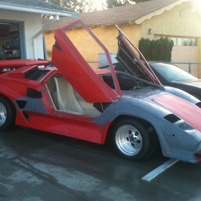 The Lamborghini kit that lead to breakaway glass.